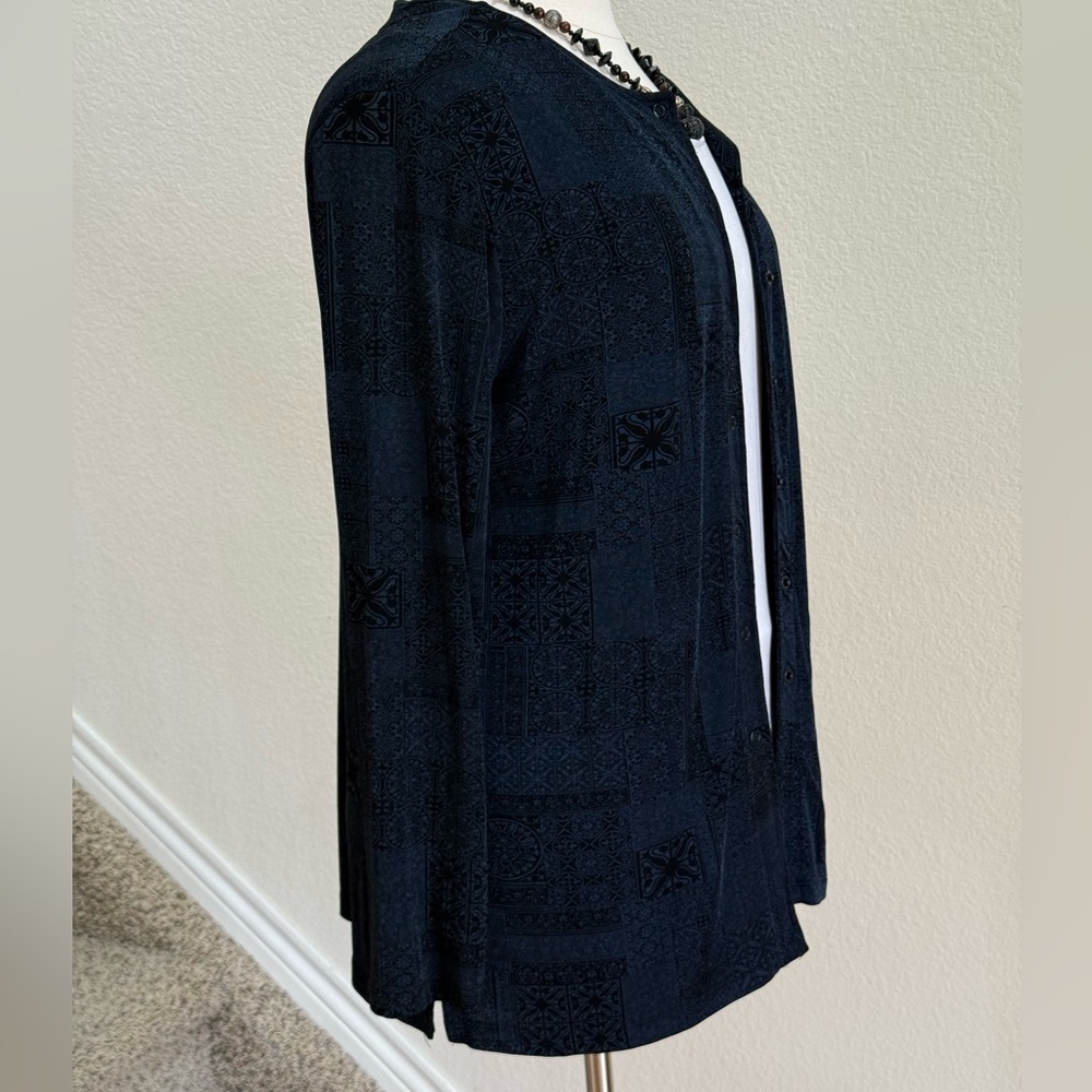 Chico's Design Deep Blue and Black Patterned Cardigan size 16 (Chicos size 3) - Picture 8 of 12